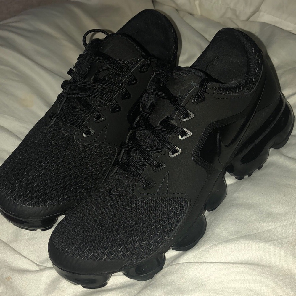 Women’s nikes vapor max